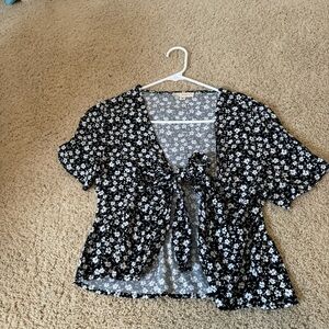 LA hearts floral tie front blouse XS